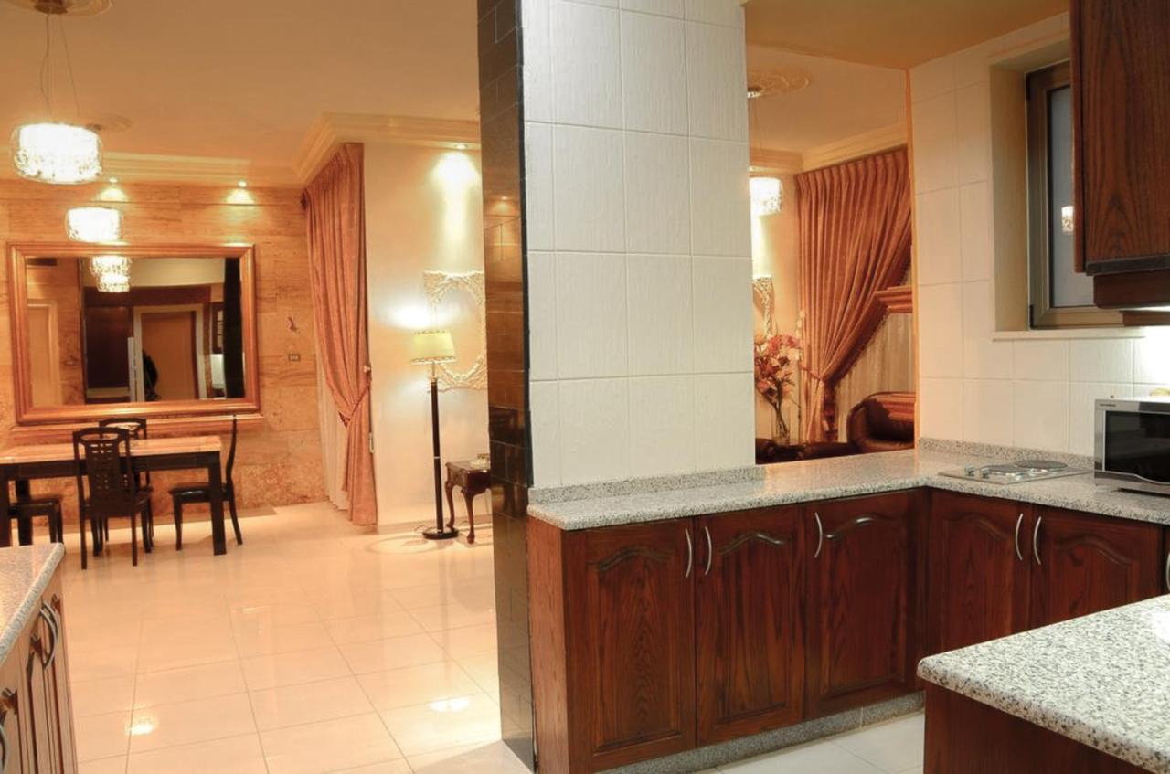 Jad Hotel Suites Amã Exterior foto