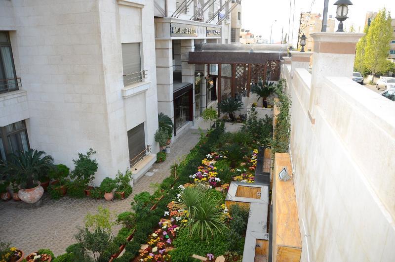 Jad Hotel Suites Amã Exterior foto