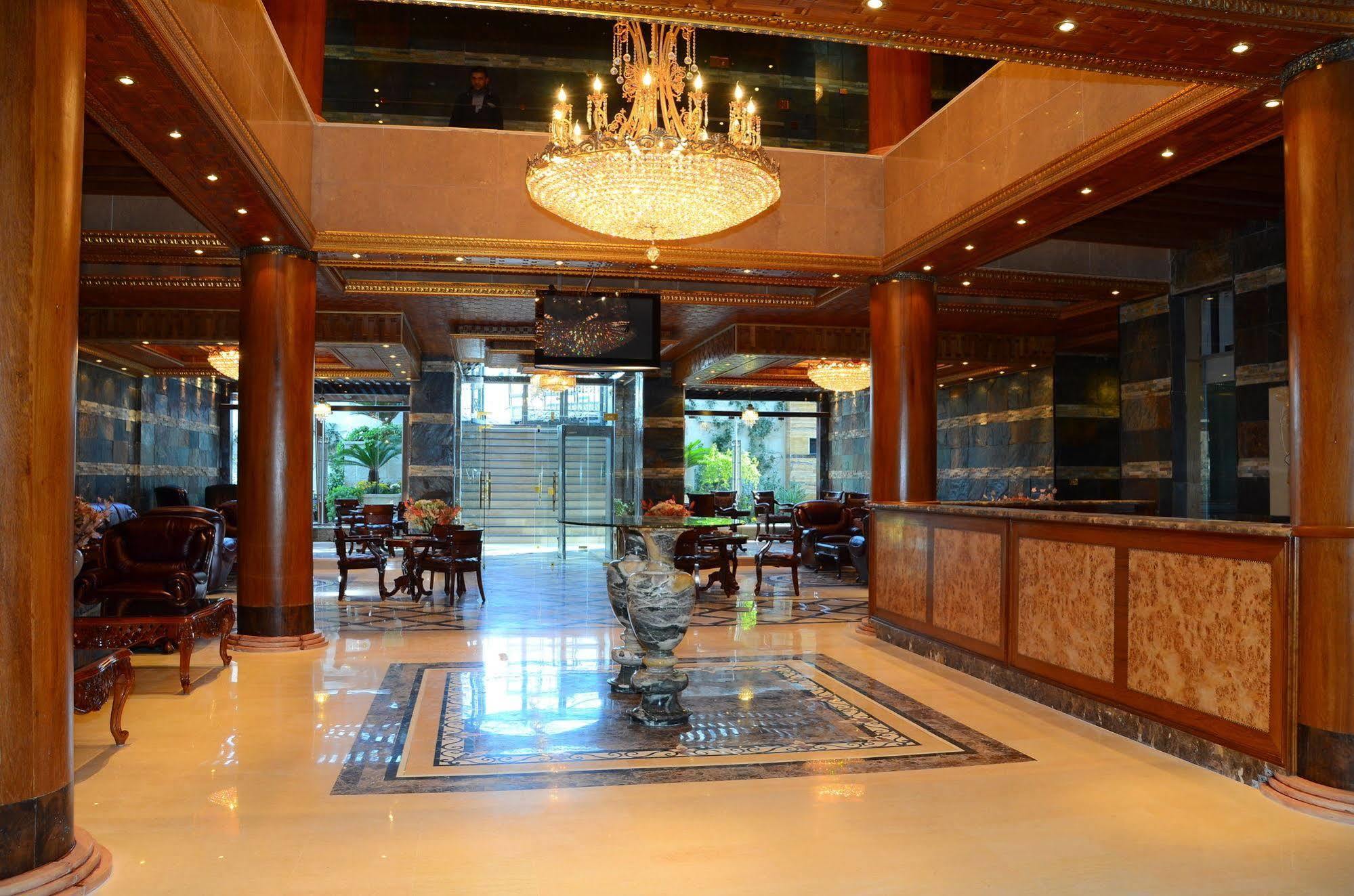 Jad Hotel Suites Amã Exterior foto